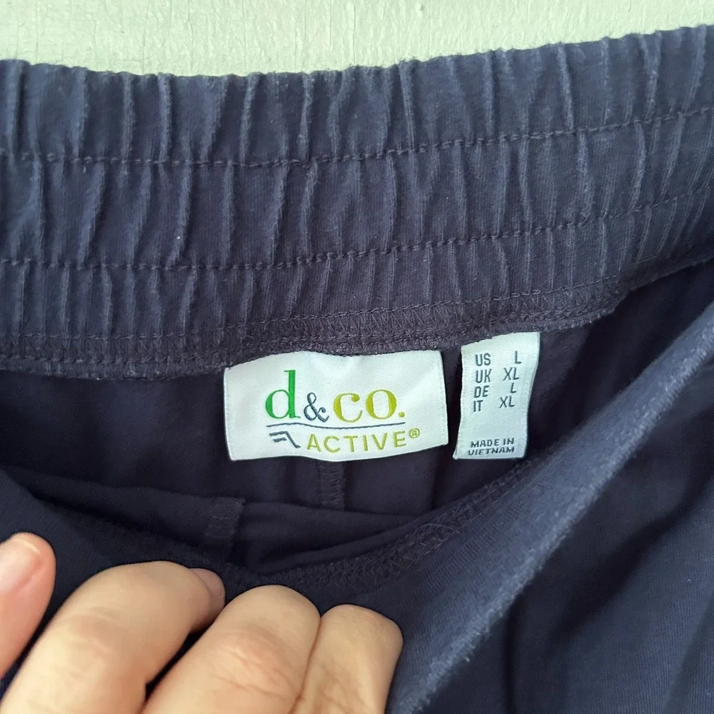 d&co Active Capri Shorts Womens Large Blue Pockets Modest Nautical Coastal